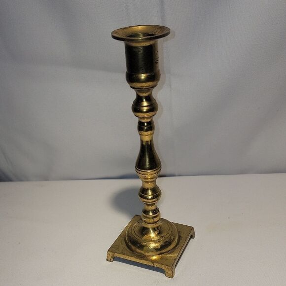 Vintage Venus Elegant Gold Candlestick Holder - Picture 1 of 5